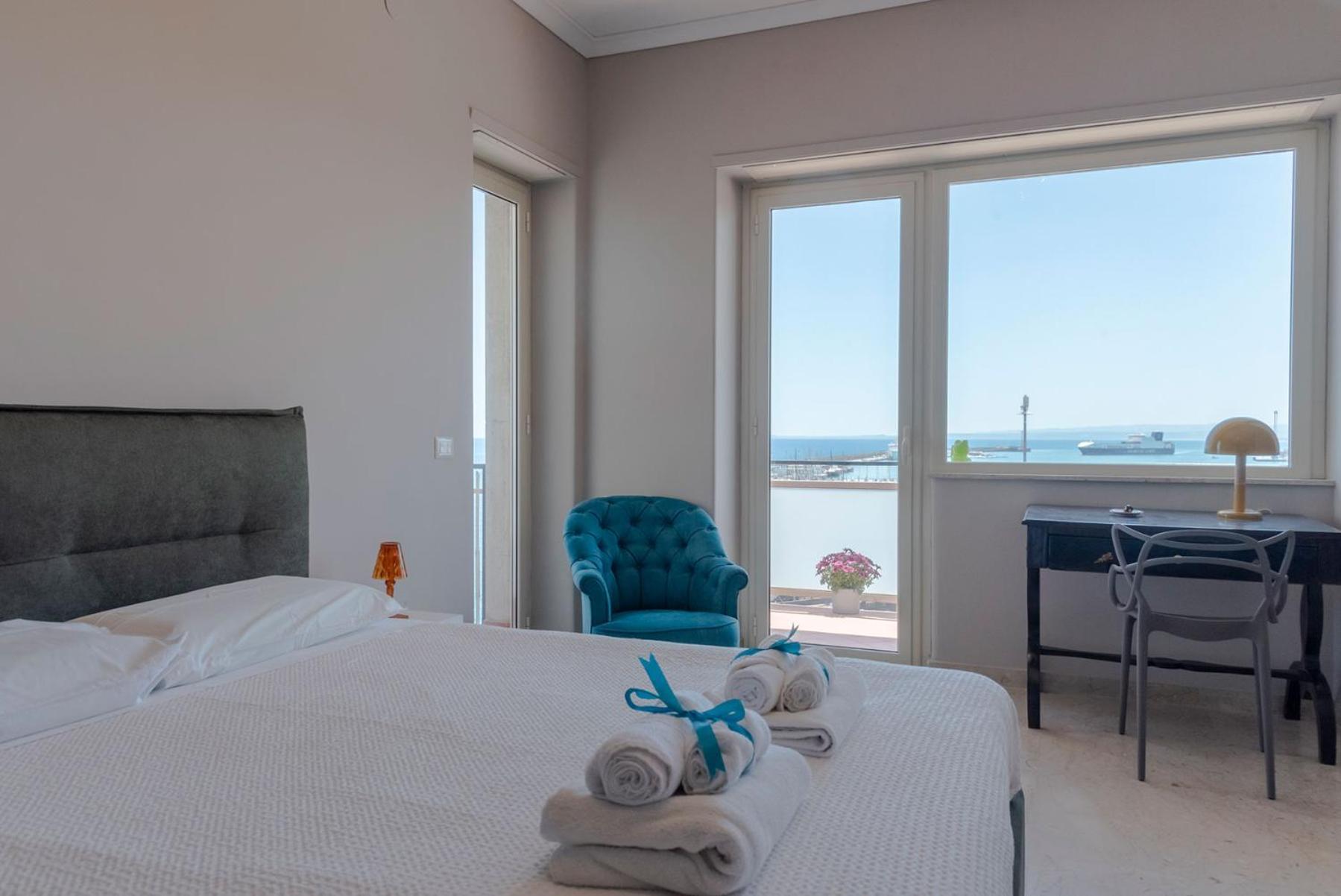 Martiri Home Катания Экстерьер фото
